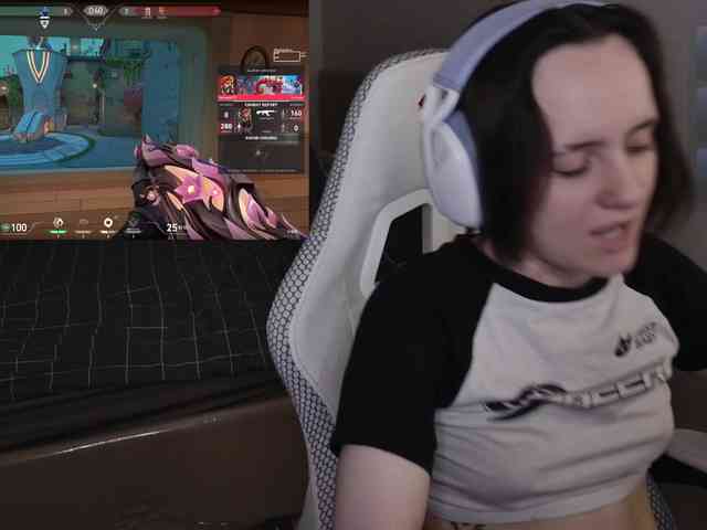 LunaL0ve webcam