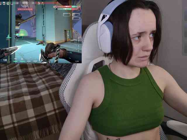LunaL0ve webcam
