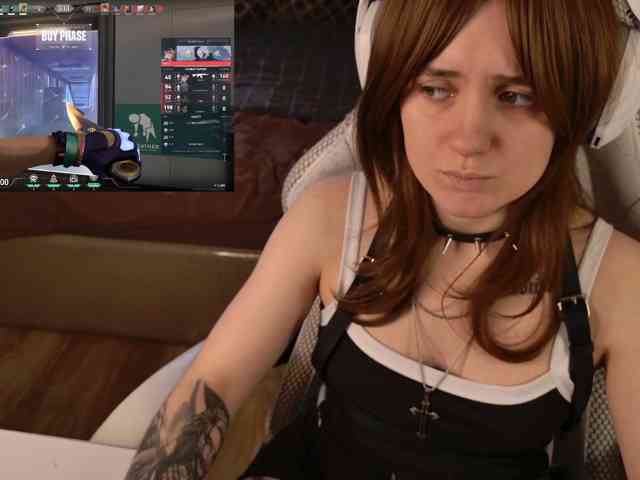 LunaL0ve webcam