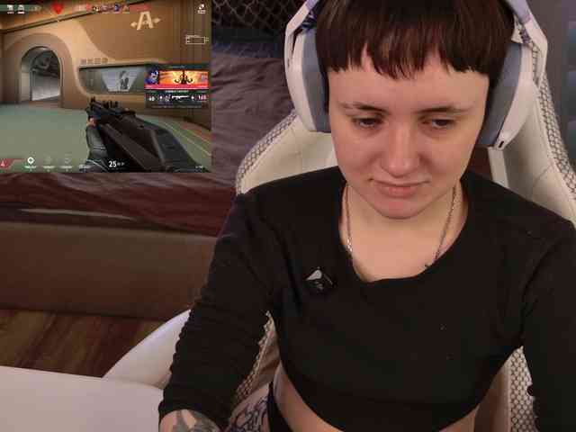 LunaL0ve webcam