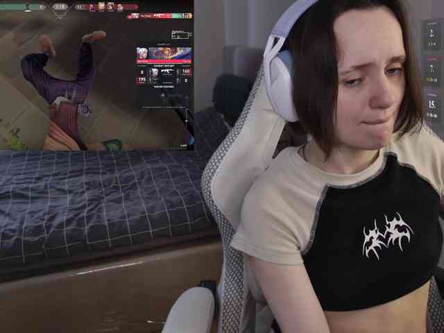 LunaL0ve webcam
