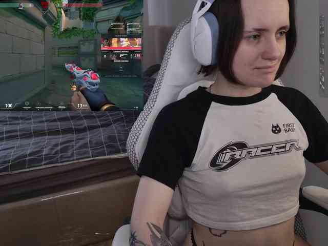 LunaL0ve webcam