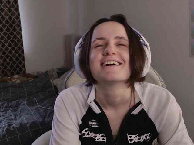 LunaL0ve webcam