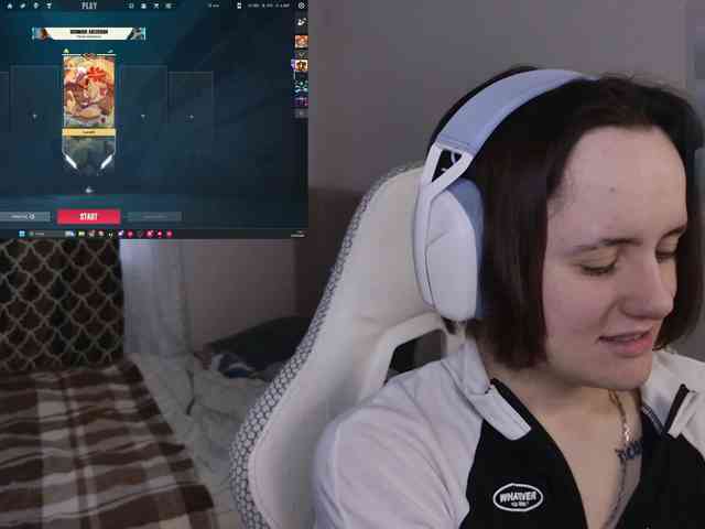 LunaL0ve webcam