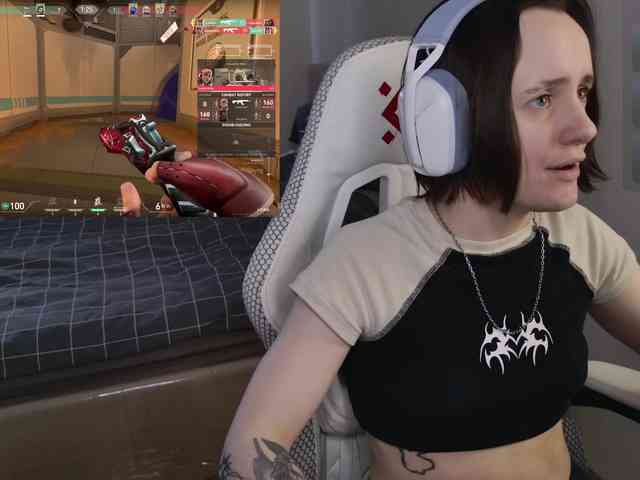 LunaL0ve webcam