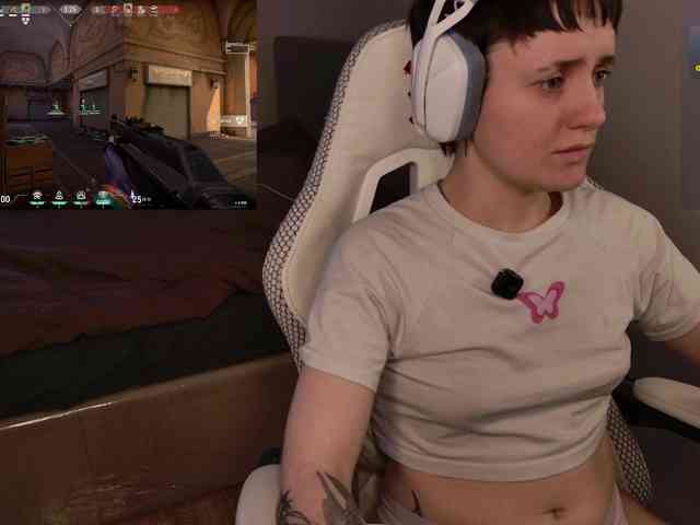 LunaL0ve webcam