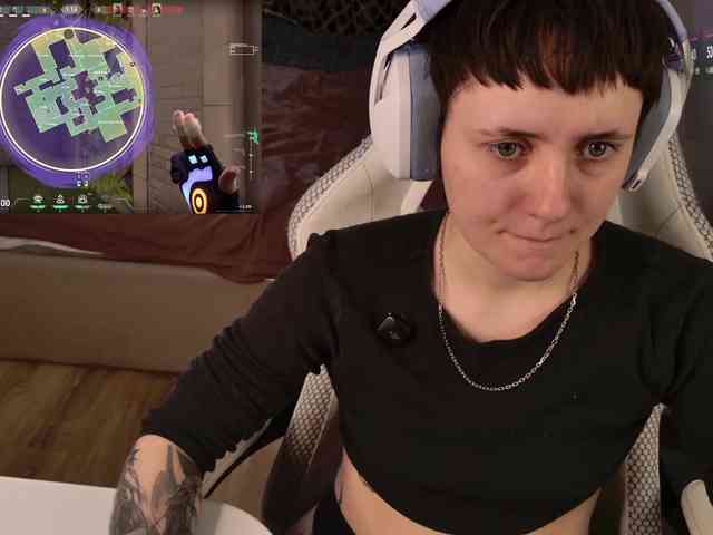 LunaL0ve webcam