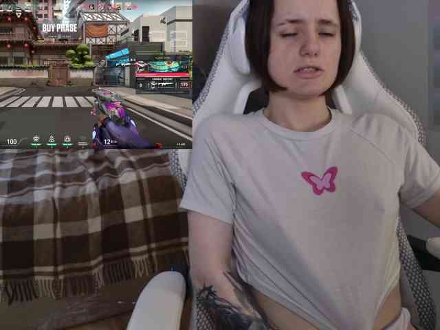 LunaL0ve webcam