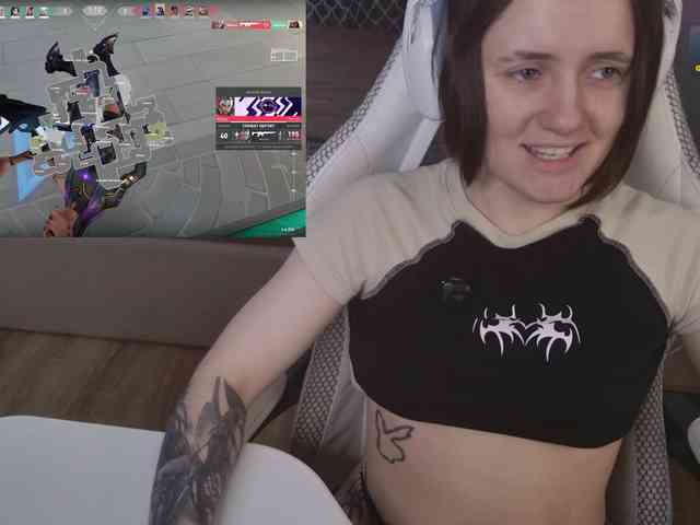 LunaL0ve webcam