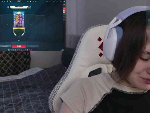 LunaL0ve webcam