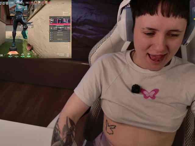 LunaL0ve Live Webcam on BongaCams