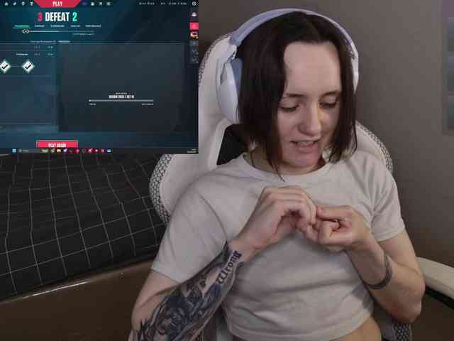LunaL0ve webcam