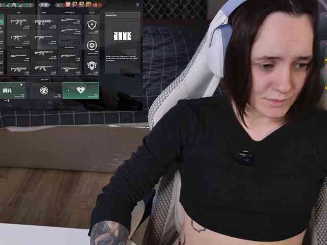 LunaL0ve webcam