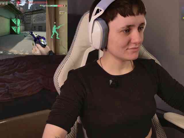 LunaL0ve webcam