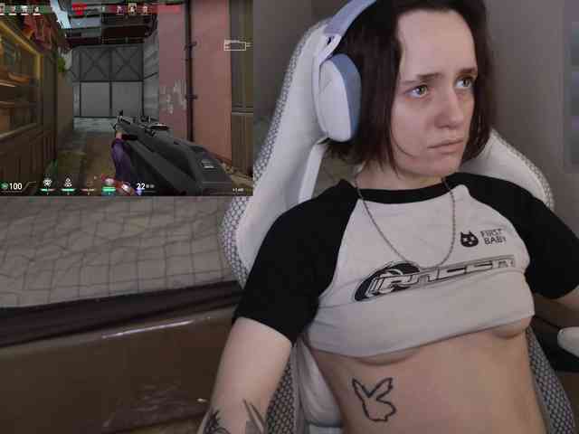 LunaL0ve webcam