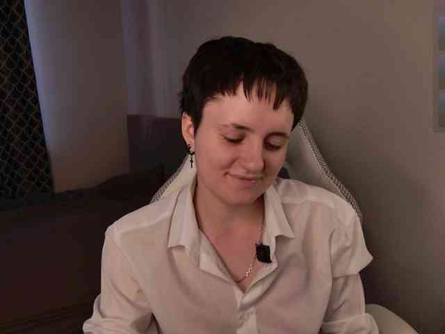 LunaL0ve webcam