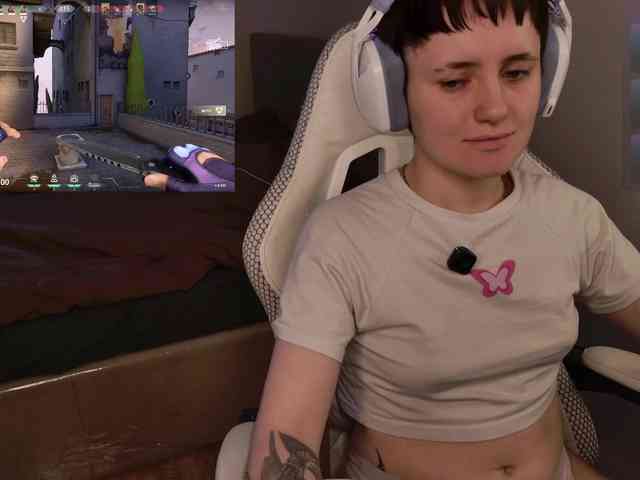 LunaL0ve webcam