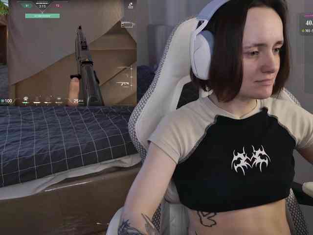 LunaL0ve webcam