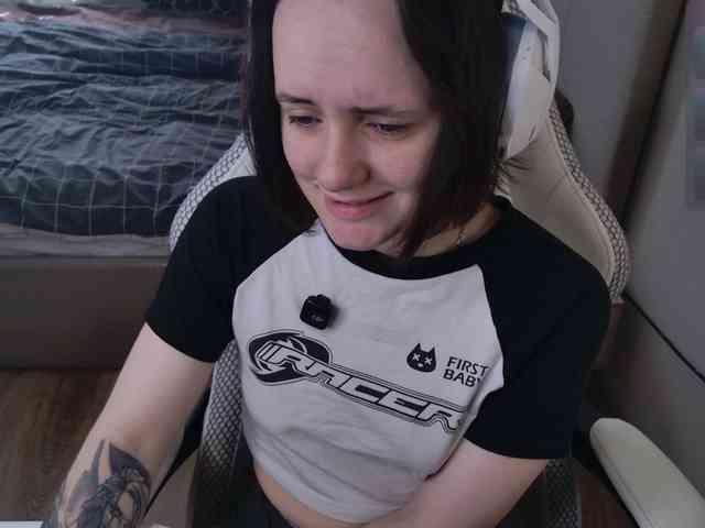 LunaL0ve webcam
