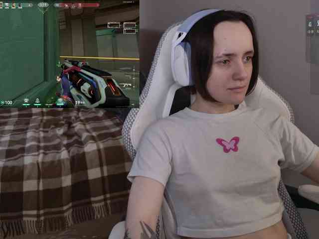 LunaL0ve webcam