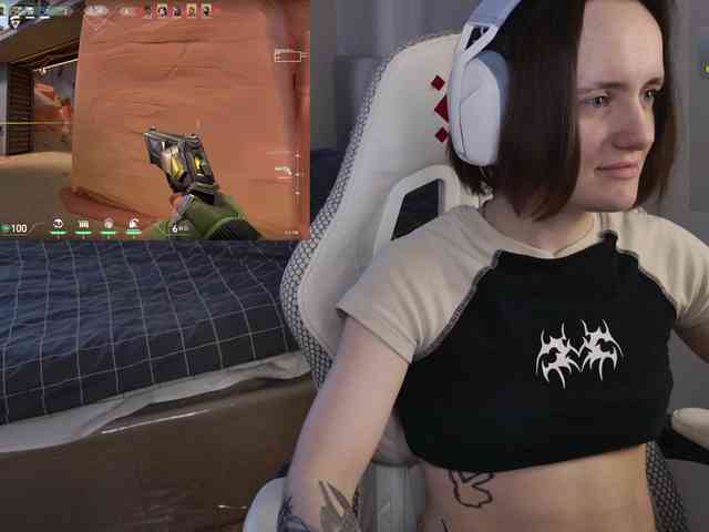 LunaL0ve webcam