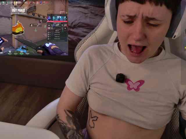 LunaL0ve webcam