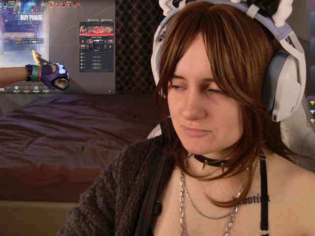 LunaL0ve webcam