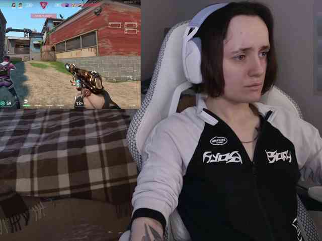 LunaL0ve webcam