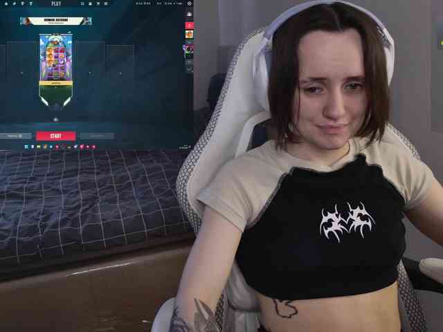 LunaL0ve webcam