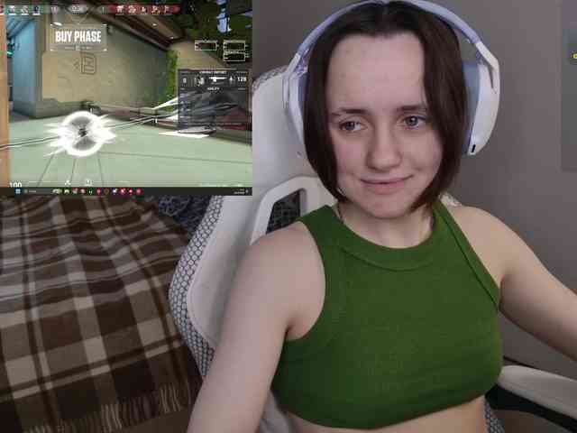 LunaL0ve webcam