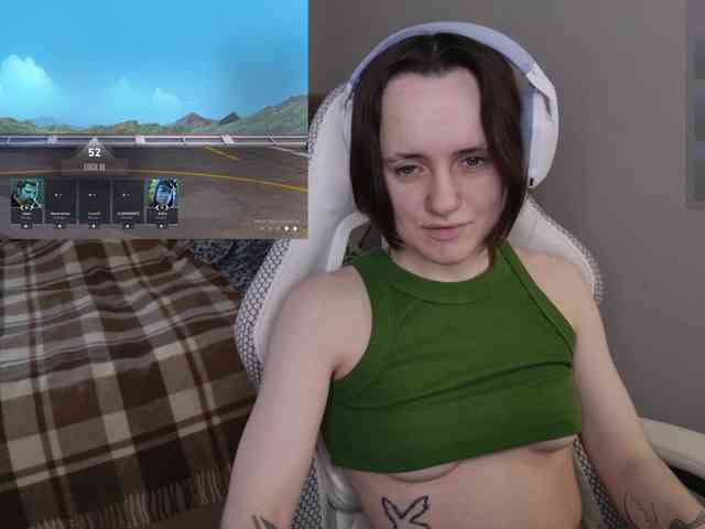 LunaL0ve webcam
