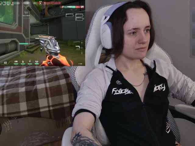 LunaL0ve webcam