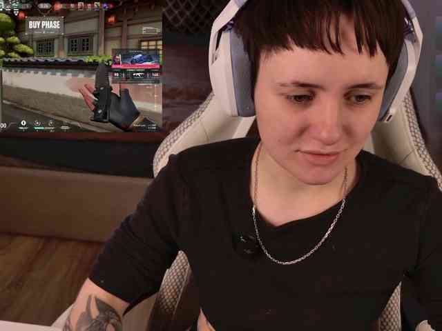 LunaL0ve webcam