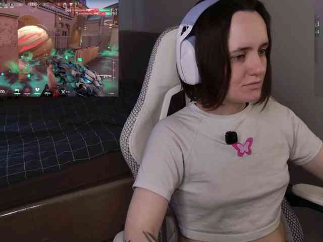 LunaL0ve webcam