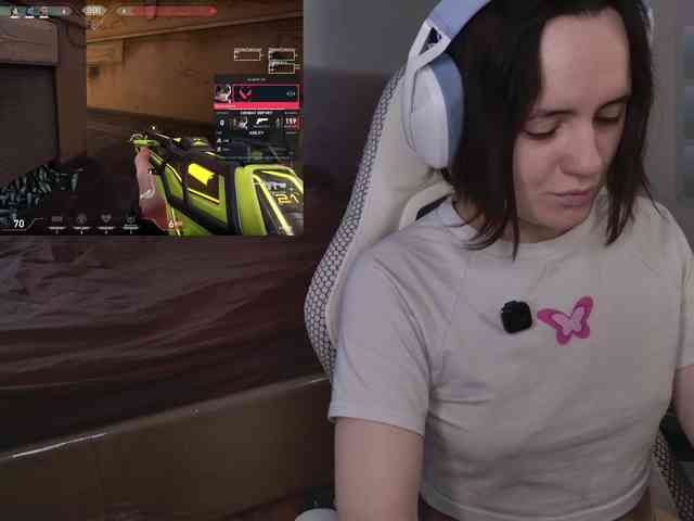 LunaL0ve webcam
