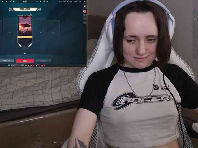 LunaL0ve webcam