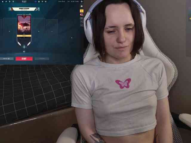 LunaL0ve webcam
