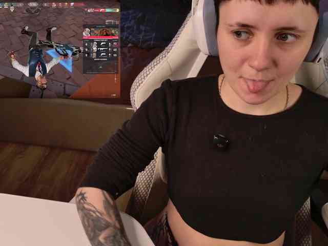 LunaL0ve webcam