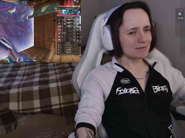 LunaL0ve webcam