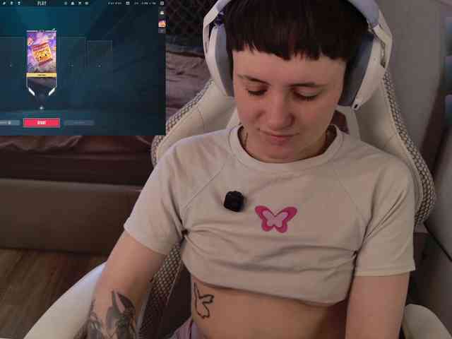 LunaL0ve webcam
