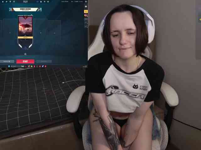 LunaL0ve webcam