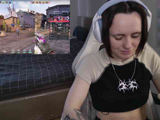 LunaL0ve webcam