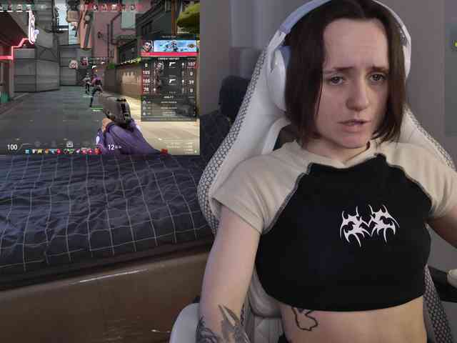 LunaL0ve webcam