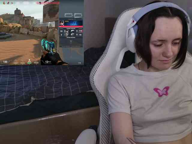LunaL0ve webcam