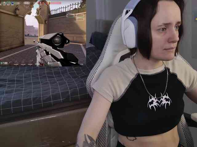 LunaL0ve webcam