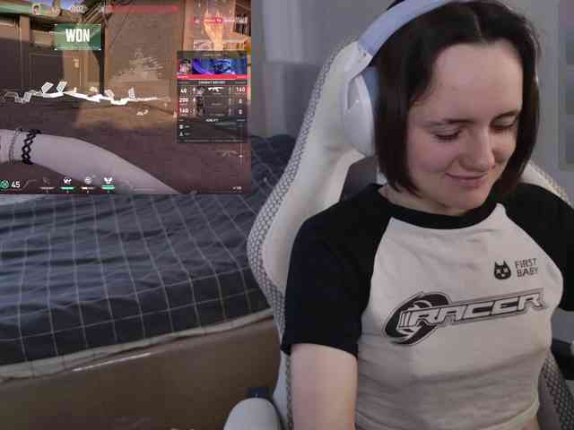 LunaL0ve webcam