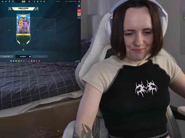 LunaL0ve webcam
