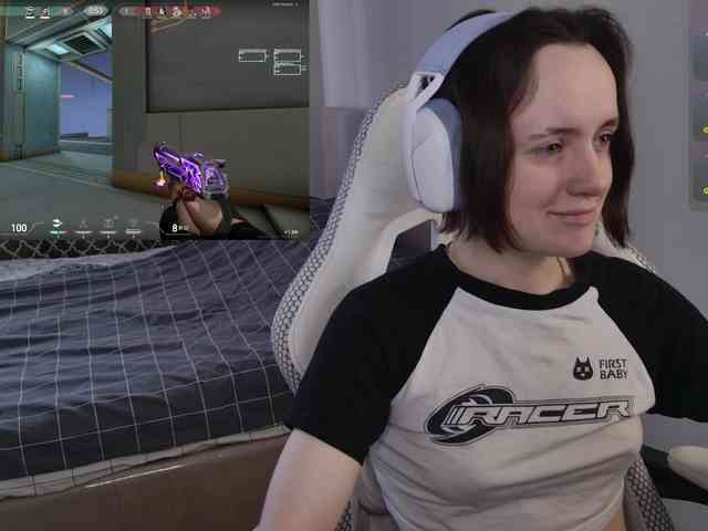 LunaL0ve webcam