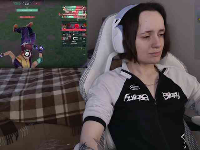 LunaL0ve webcam