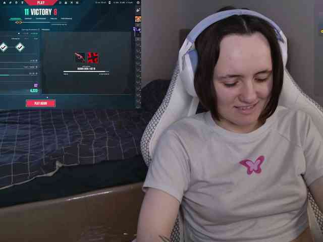 LunaL0ve webcam